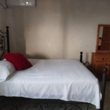 Hotel La Laguna Tequesquitengo Extérieur photo